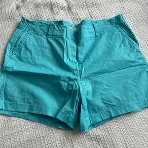 Vineyard Vines chino shorts size 16